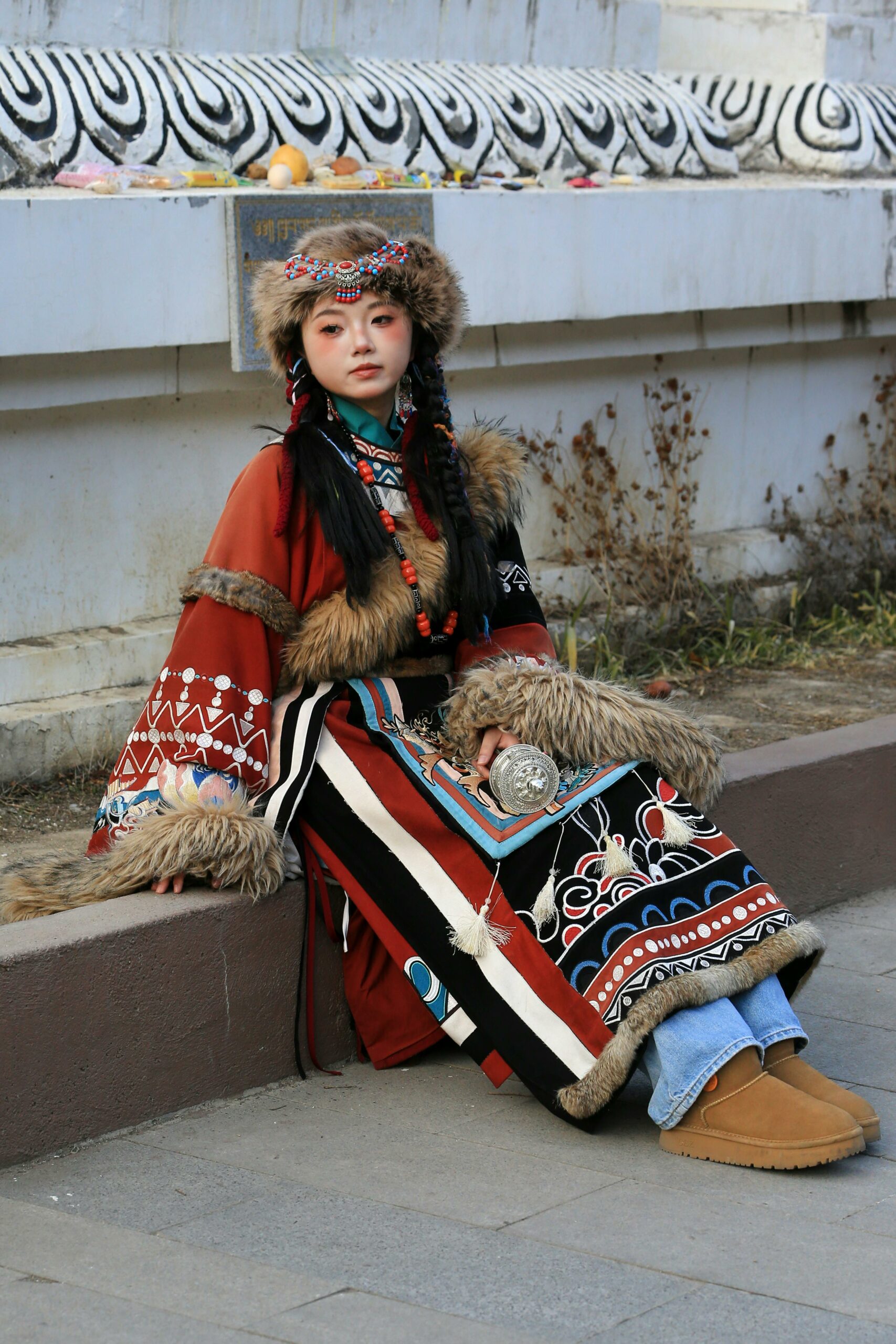 Robe tibétaine traditionnelle brodée fourrure ethnique – Image 2