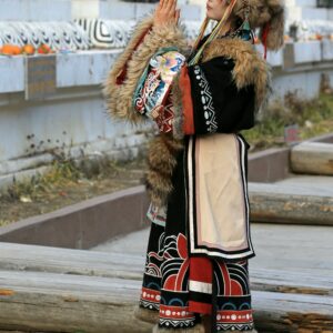 Robe tibétaine traditionnelle brodée fourrure ethnique